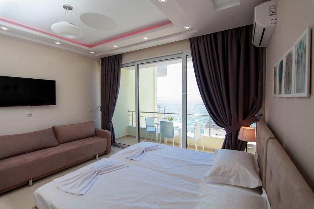 Blue Sea Apartments Sarandë Exteriér fotografie