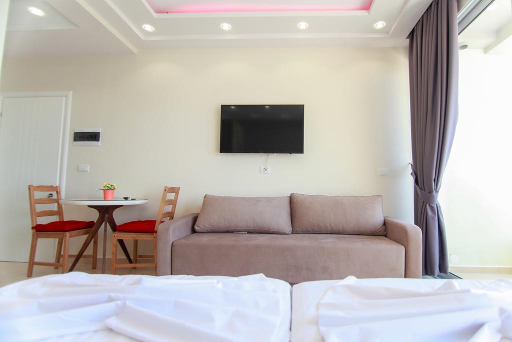 Blue Sea Apartments Sarandë Exteriér fotografie