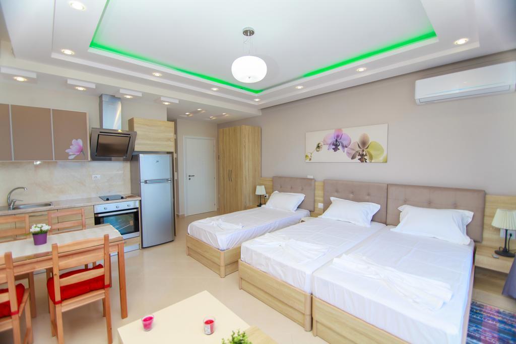 Blue Sea Apartments Sarandë Exteriér fotografie